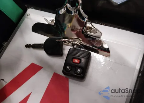 2005 Ford Escape Hybrid z USA, uszkodzony, nr VIN 1FMCU95H15KC30268